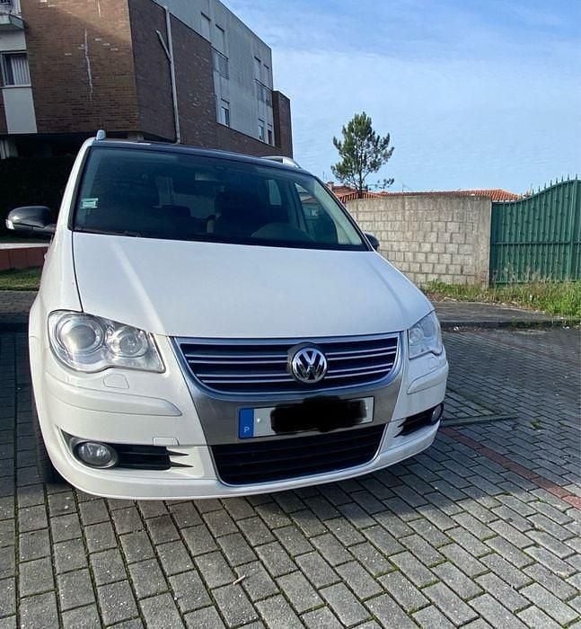 Usado 2008 VW Touran R-line Monovolume | € 7.000 - Imagem 1/4
