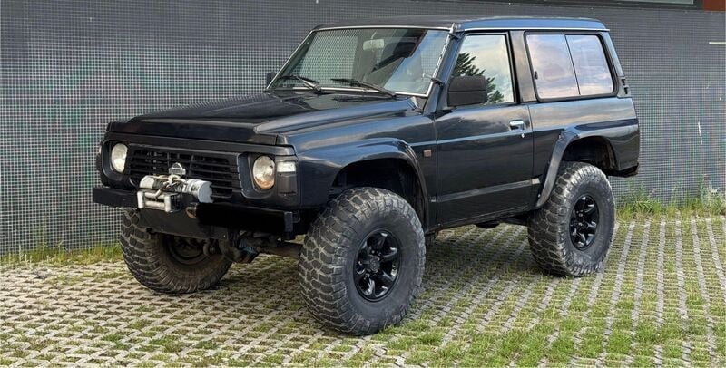 Cinza Usado 1996 Nissan Patrol SUV | € 13.750 - Imagem 1/4