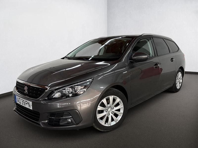Usado Peugeot 308 Style 102 HP (75 kW) 2020 Cinza Carrinha