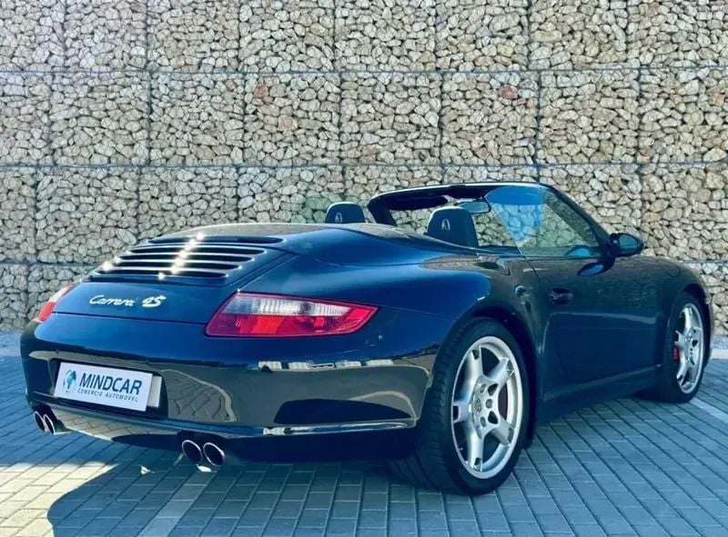 Usado Porsche 911 Carrera Cabriolet 355 HP (261 kW) 2007 Preto Cabrios