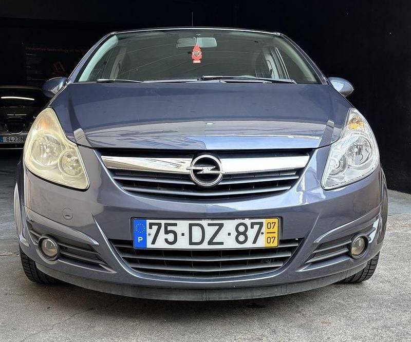 Usado 2007 Opel Corsa Enjoy Sedan | € 3.799 (Preço justo) - Imagem 1/4
