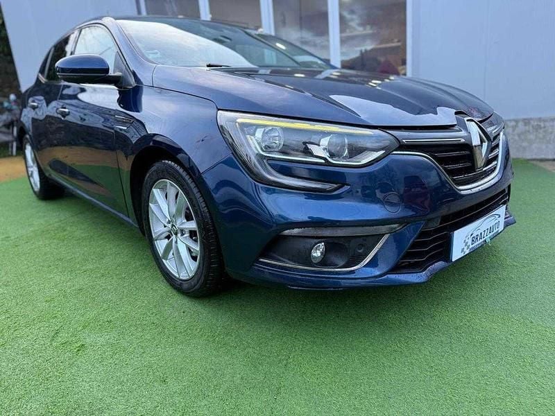 Usado Renault Mégane III 110 HP (80 kW) 2016 Azul