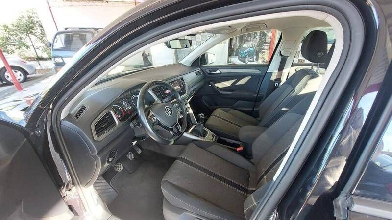 Usado VW T-Roc Style 110 HP (80 kW) 2021 Preto SUV