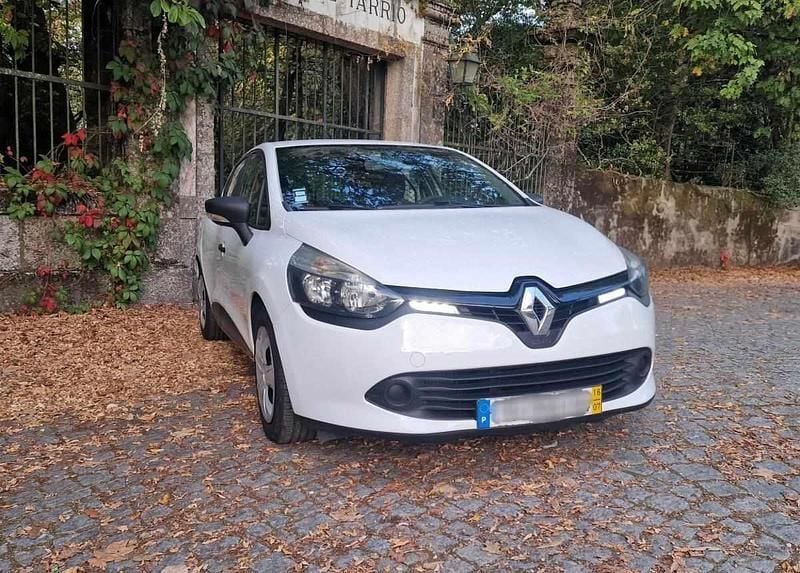 Branco Usado 2016 Renault Clio IV Citadino | € 6.500 (Bom preço) - Imagem 1/4