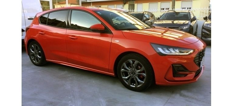 Usado 2023 Ford Focus ST-Line X Citadino | € 21.490 (Preço justo) - Imagem 1/4