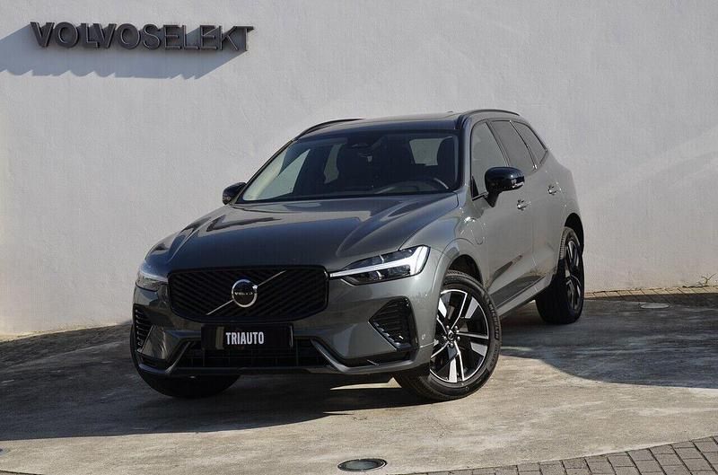 Cinza Novo 2025 Volvo XC60 Plus SUV | € 61.300 (Caro) - Imagem 1/4