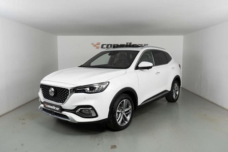 Branco Usado 2022 MG HS SUV | € 23.980 - Imagem 1/4