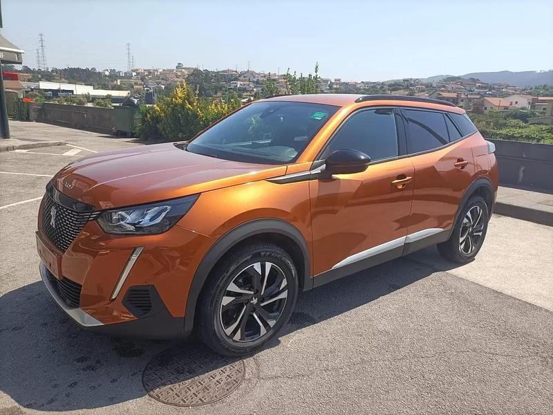 Laranja Usado 2023 Peugeot 2008 Allure SUV | € 21.900 (Preço justo) - Imagem 1/4