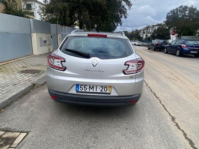 Usado Renault Mégane III 110 HP (80 kW) 2011 Sedan