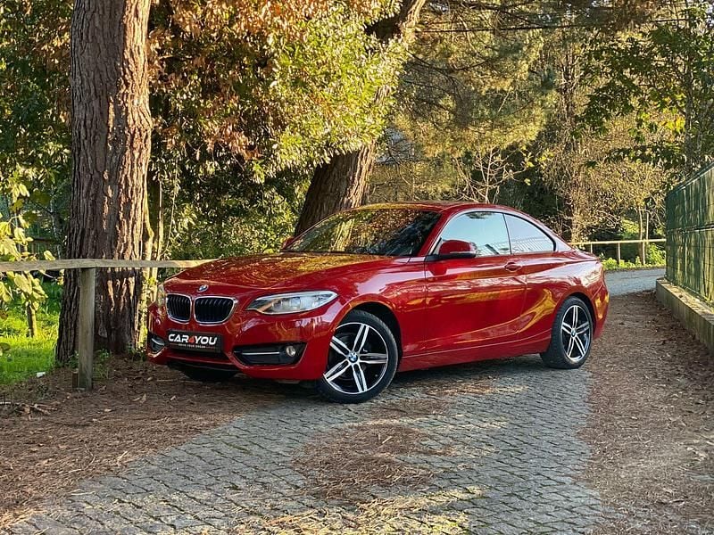 Vermelho Usado 2014 BMW 218 Sport Line Coupé | € 17.990 - Imagem 1/4