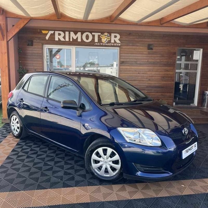 Azul Usado 2007 Toyota Auris | € 7.490 (Preço justo) - Imagem 1/4
