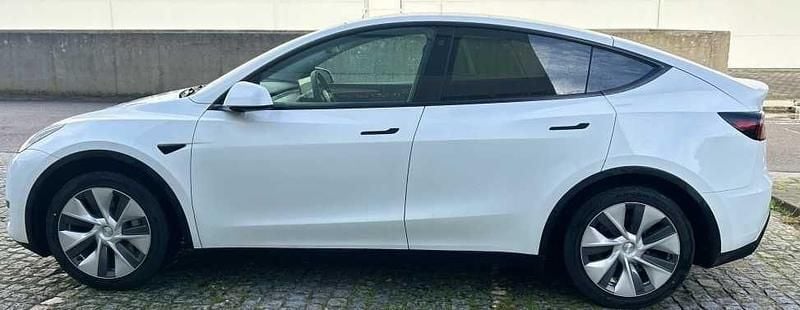 Usado Tesla Model Y 219 kW (299 HP) 2024 SUV