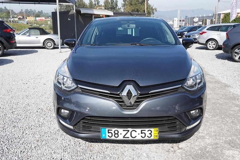 Usado Renault Clio IV 90 HP (66 kW) 2019 Cinzento Citadino