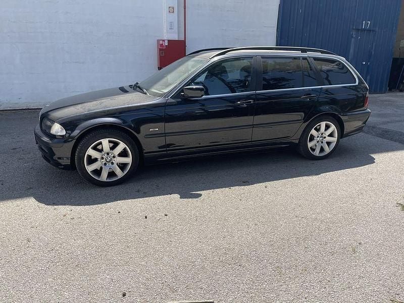 Usado 2001 BMW 330 Carrinha | € 7.600 - Imagem 1/4