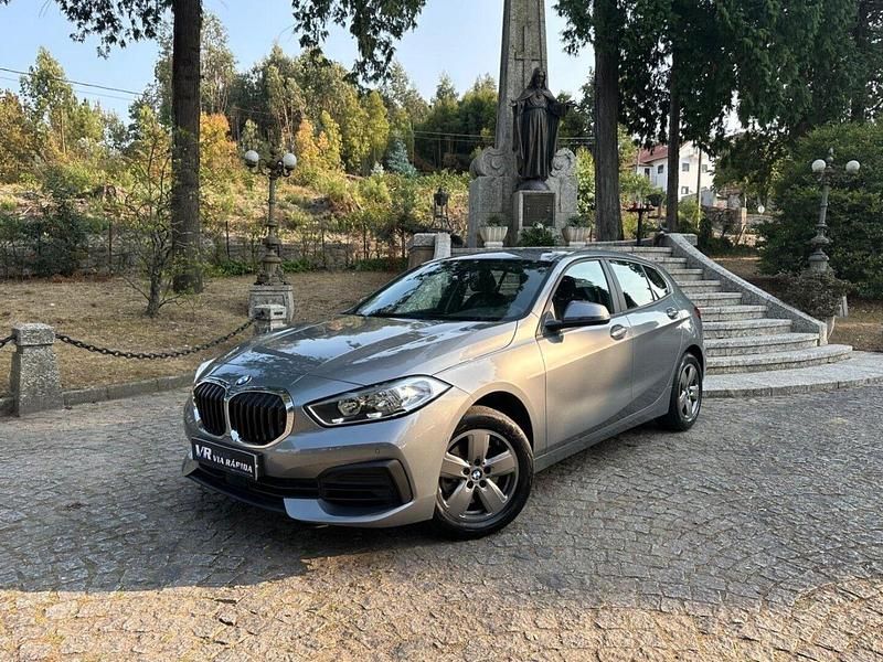 Cinza Usado 2023 BMW 116 Advantage Citadino | € 25.990 (Preço justo) - Imagem 1/4