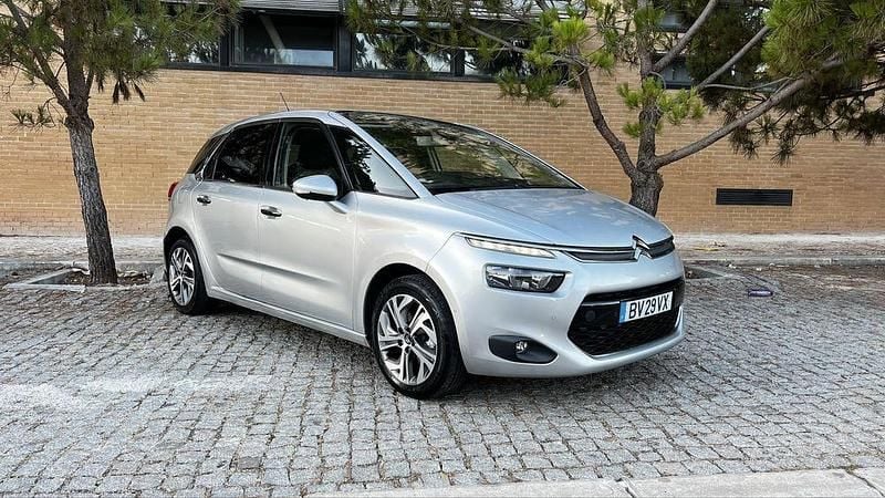 Usado 2015 Citroën C4 Picasso Monovolume | € 10.950 - Imagem 1/4