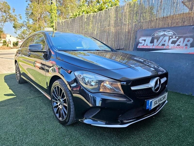 Preto Usado 2017 Mercedes CLA220 Sedan | € 22.500 (Preço justo) - Imagem 1/4