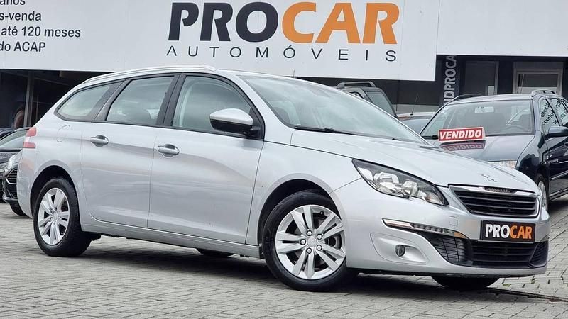 Cinza Usado 2015 Peugeot 308 Access Carrinha | € 9.900 (Preço justo) - Imagem 1/4