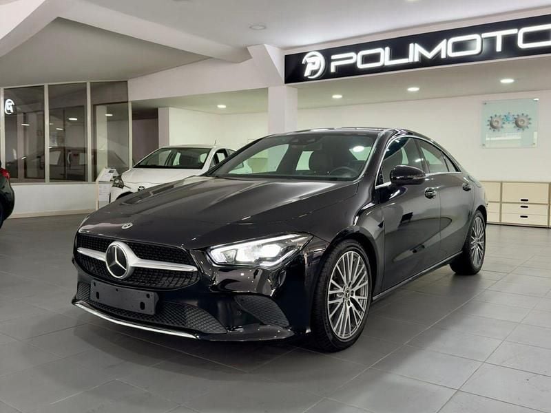 Usado Mercedes CLA220 Progressive 190 HP (139 kW) 2021 Preto Sedan