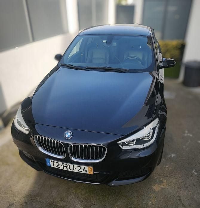 Usado 2016 BMW 520 Gran Turismo Comfort Edition Sedan | € 23.690 - Imagem 1/4