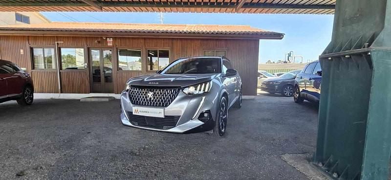 Cinzento Usado 2021 Peugeot 2008 SUV | € 20.990 (Preço elevado) - Imagem 1/4