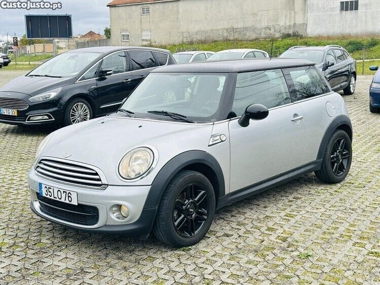 Cinza Usado 2011 Mini Cooper Coupé Coupé | € 7.500 (Bom preço) - Imagem 1/1