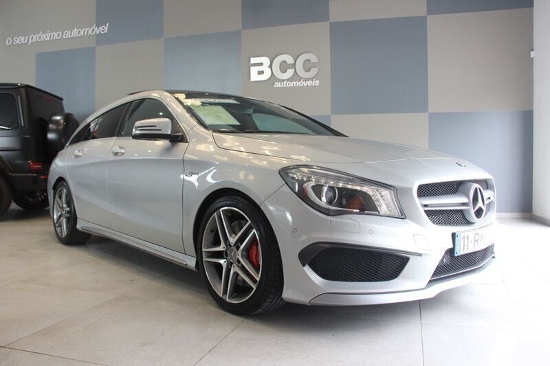 Cinza Usado 2016 Mercedes CLA45 AMG Shooting Brake AMG Carrinha | € 37.990 - Imagem 1/4