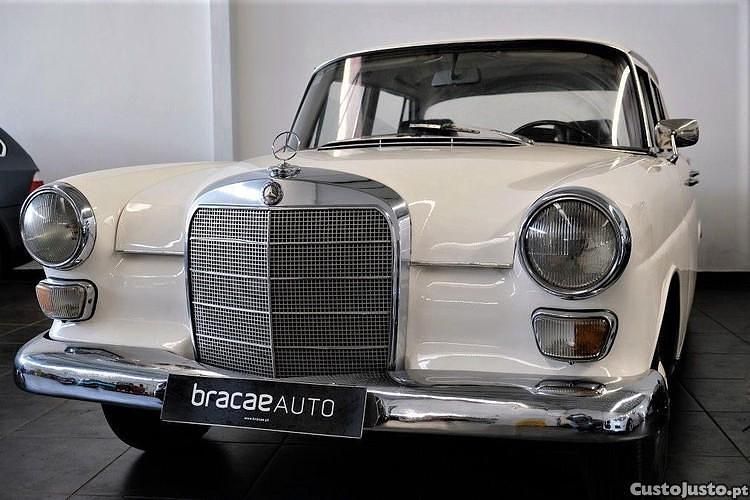 Branco Usado 1980 Mercedes 190 Sedan | € 17.900 - Imagem 1/1