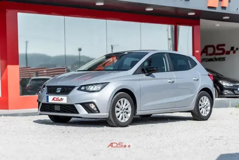 Cinza Usado 2022 Seat Ibiza Style | € 13.250 (Bom preço) - Imagem 1/4
