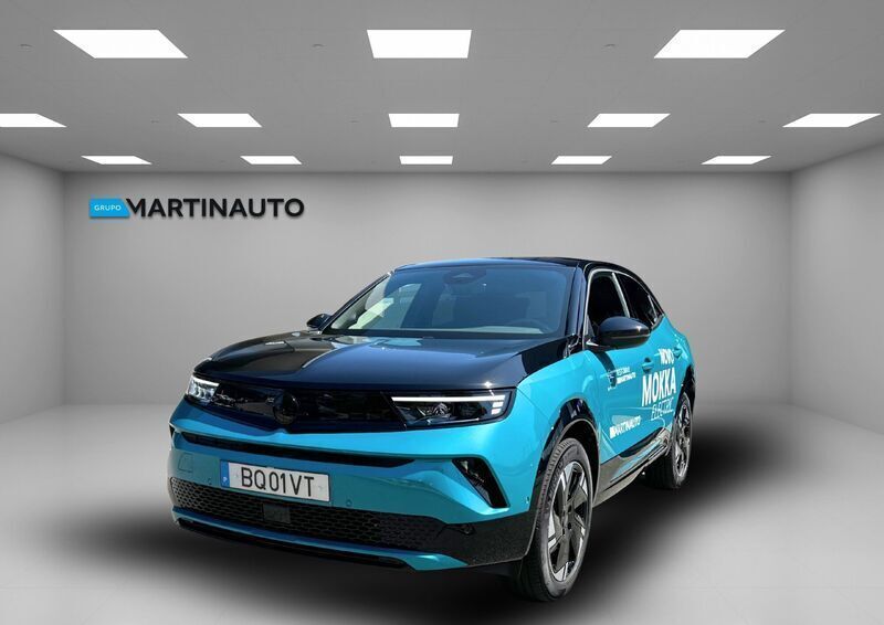 Azul Usado 2025 Opel Mokka-e SUV | € 31.500 (Preço justo) - Imagem 1/4