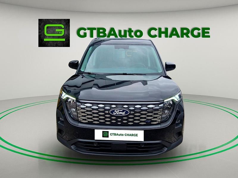 Preto Usado 2025 Ford Courier Titanium Monovolume | € 33.999 (Preço elevado) - Imagem 1/4