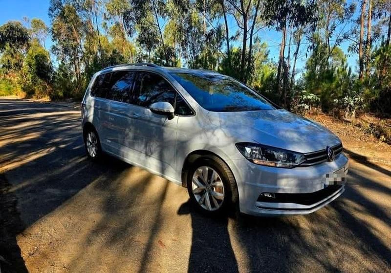 Usado 2018 VW Touran Monovolume | € 12.999 - Imagem 1/4