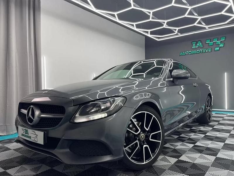 Cinzento Usado 2016 Mercedes C180 Coupé | € 21.999 (Preço justo) - Imagem 1/4