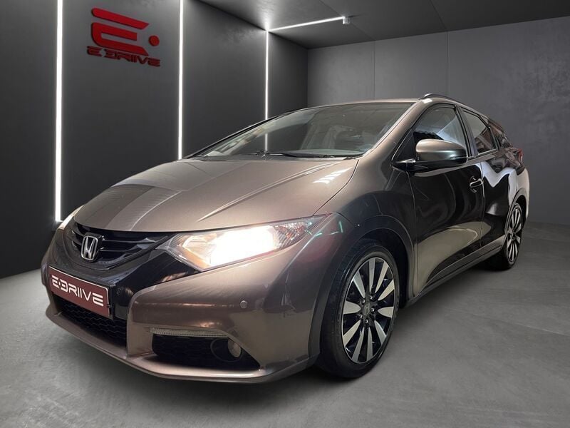 Outra Usado 2014 Honda Civic Executive Carrinha | € 12.980 (Preço justo) - Imagem 1/4