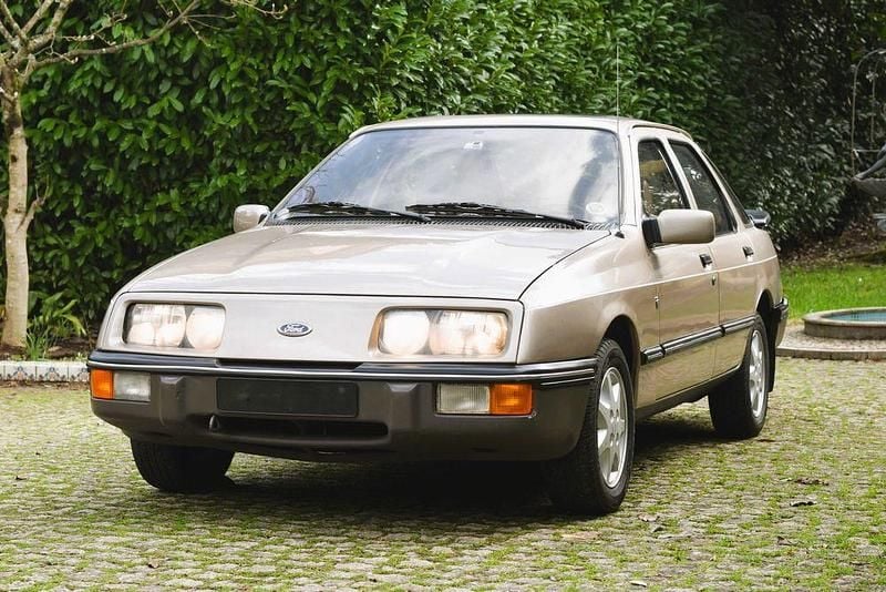 Usado Ford Sierra Ghia 105 HP (77 kW) 1983 Sedan