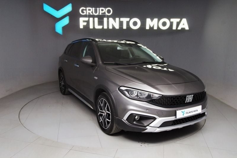 Cinzento Usado 2023 Fiat Tipo Wagon Carrinha | € 17.490 (Preço justo) - Imagem 1/1
