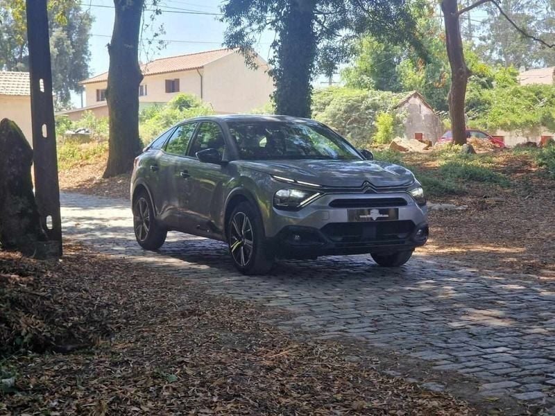 Cinza Usado 2021 Citroën C4 Feel | € 17.990 (Preço justo) - Imagem 1/4