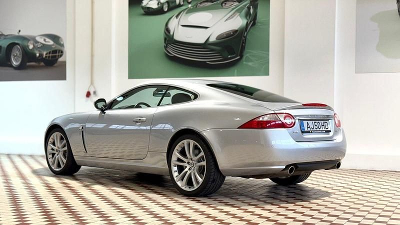 Usado Jaguar XK 298 HP (219 kW) 2007 Cinza Coupé