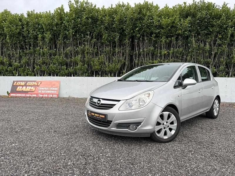 Cinza Usado 2008 Opel Corsa Enjoy | € 5.990 (Preço justo) - Imagem 1/4