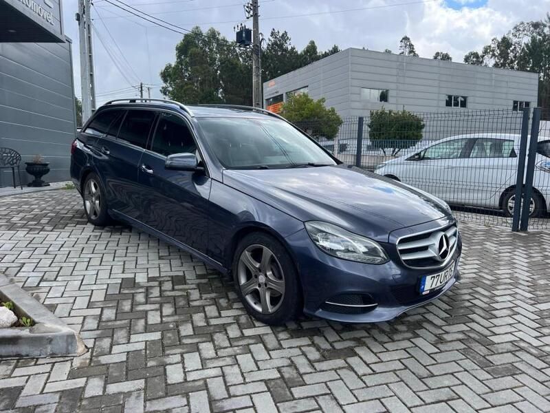 Cinza Usado 2015 Mercedes E200 Avantgarde Carrinha | € 16.999 - Imagem 1/4