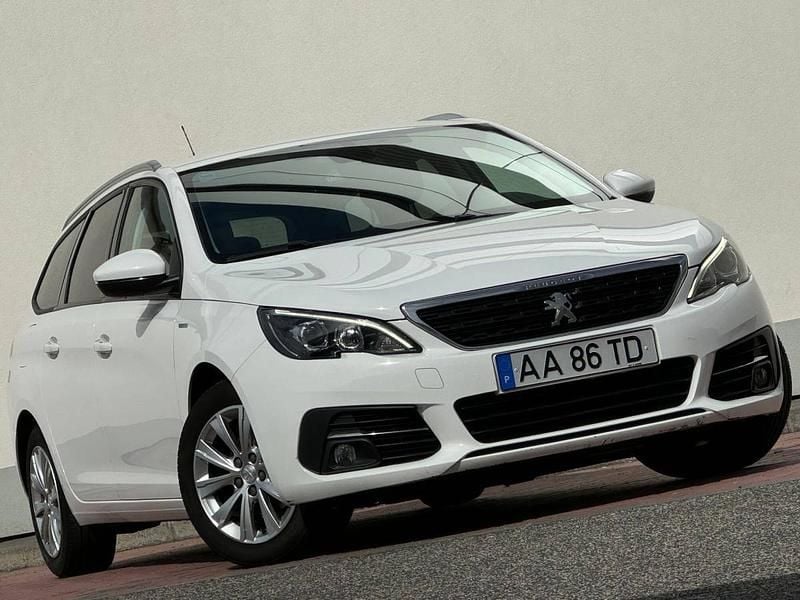 Branco Usado 2020 Peugeot 308 Style Carrinha | € 15.000 (Preço justo) - Imagem 1/4