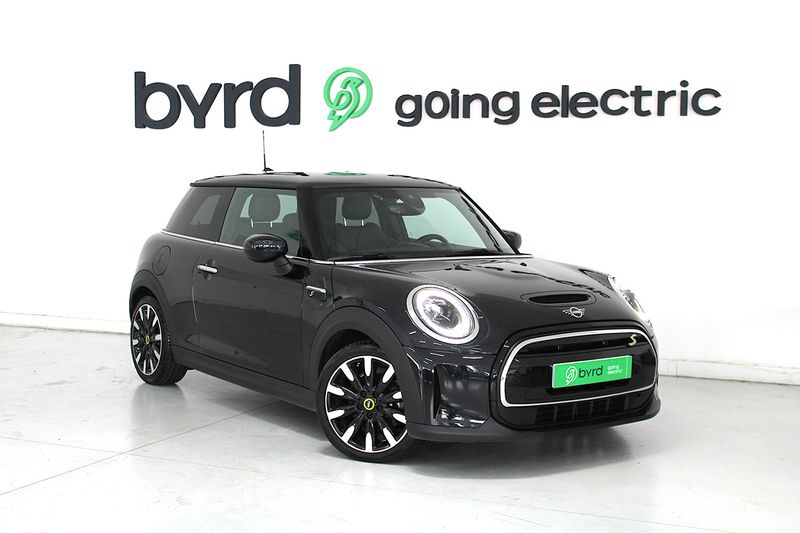 Preto Usado 2022 Mini Cooper SE Citadino | € 19.900 (Super Preço) - Imagem 1/4