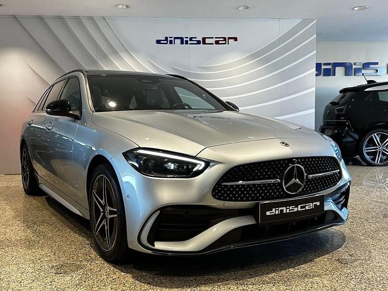 Usado Mercedes C300 AMG line 313 HP (230 kW) 2022 Cinza Carrinha