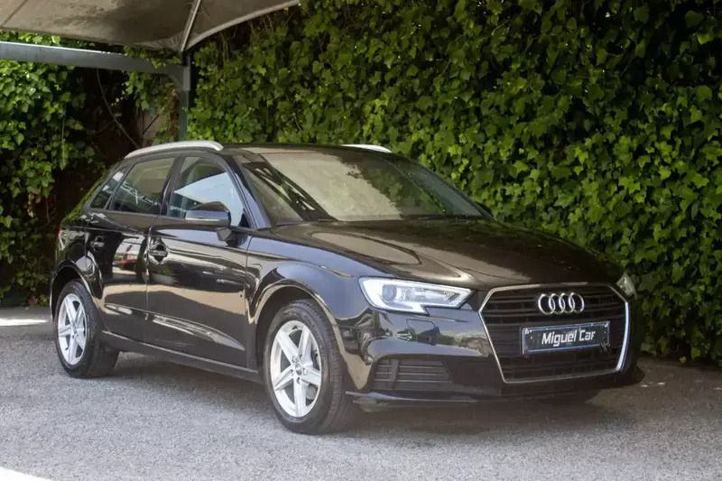 Preto Usado 2019 Audi A3 Sportback Citadino | € 17.800 (Bom preço) - Imagem 1/4