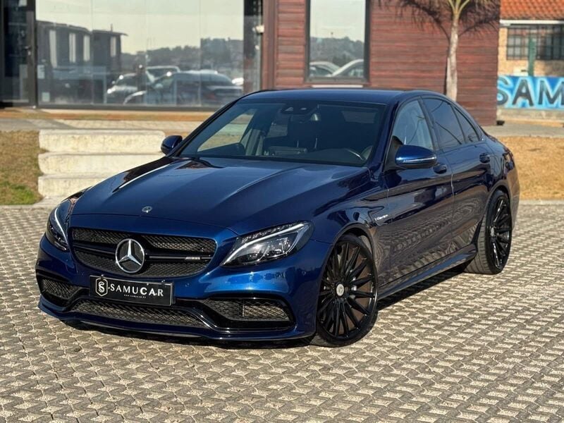 Azul Usado 2017 Mercedes C63 AMG AMG Carrinha | € 54.990 - Imagem 1/4