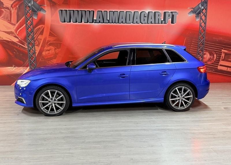 Usado Audi A3 e-tron S-Line 204 HP (150 kW) 2020 Azul Citadino