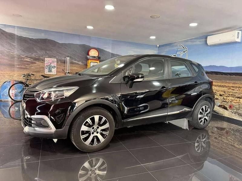Cinza Usado 2017 Renault Captur Expression SUV | € 13.750 (Preço justo) - Imagem 1/4