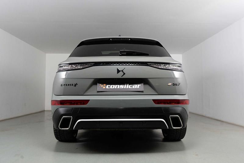Usado DS Automobiles DS7 Crossback 360 HP (264 kW) 2023 Cinza SUV