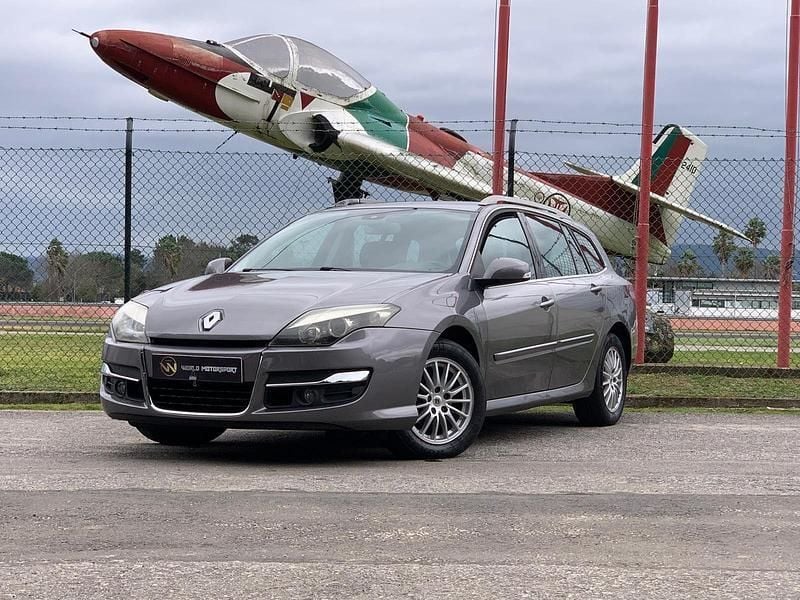 Cinzento Usado 2011 Renault Laguna III Dynamique Carrinha | € 6.990 (Super Preço) - Imagem 1/4