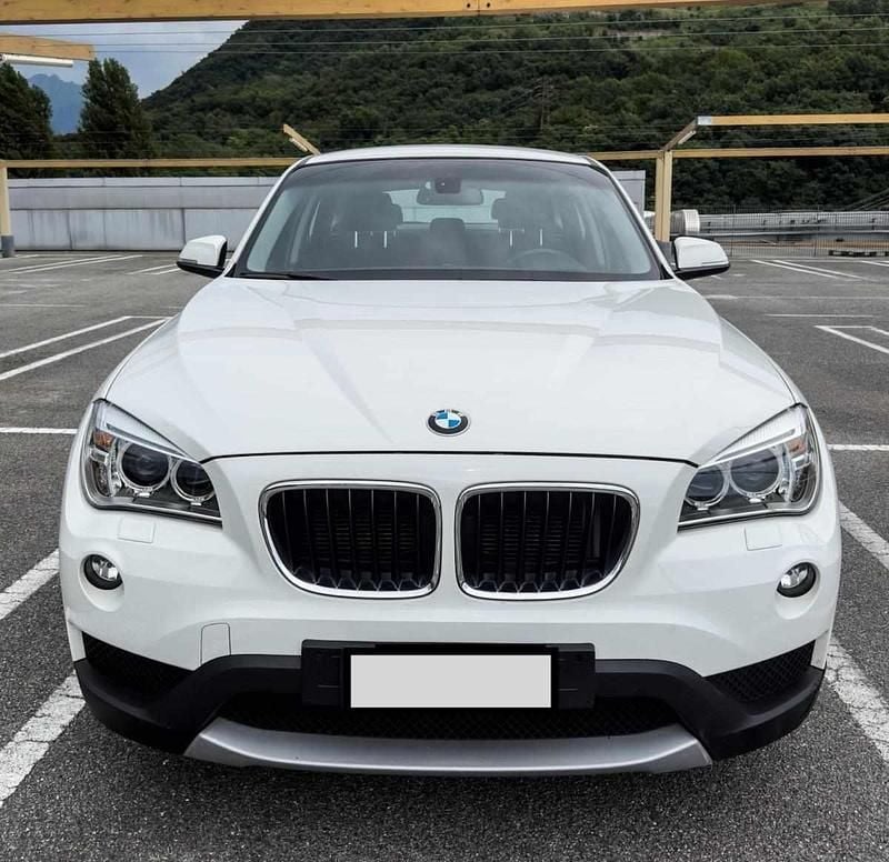 Usado BMW X1 Performance 143 HP (105 kW) 2014 Branco SUV